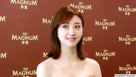 景甜在高定礼服下穿秋裤 网友赞这个仙女很真实 171130