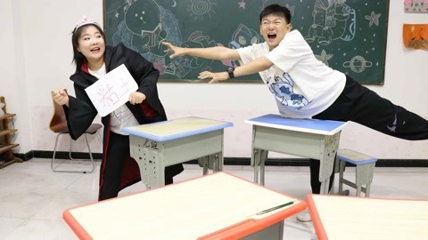 假如小晴是一包粘土，脾气暴躁还不让捏玩具，冬冬都拿她没办法