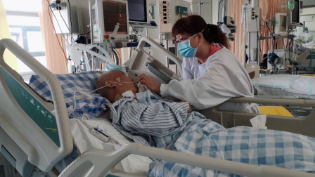 男子自治“牛皮癣”致幻，上网查询给自己辨证开方制药，医生提醒