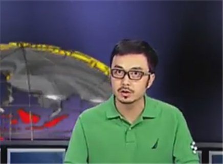 越策越开心 马可体验瑜伽“痛不欲生”