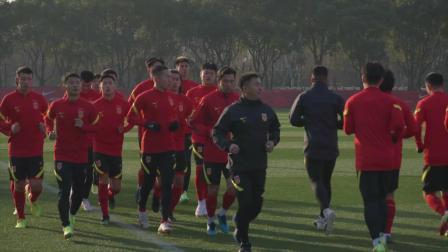 中国男足冲击2022世界杯 国足新一期教练名单：孙继海回归教练组，陈洋缺席