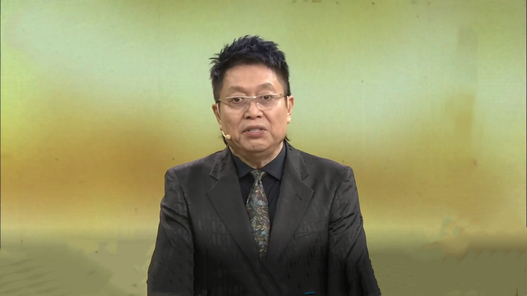 你看谁来了 王为念喜提今日大来宾宝座
