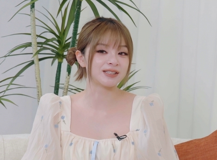 甜蜜的任务 美依礼芽安慰网友“失恋”
