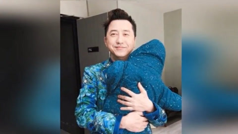 屏行星乐汇 还宣布又生了个宝宝