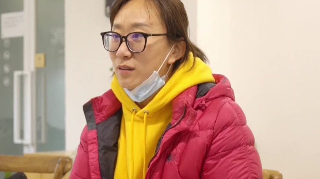 目睹大妈沉迷直播被骗，你会怎么做？