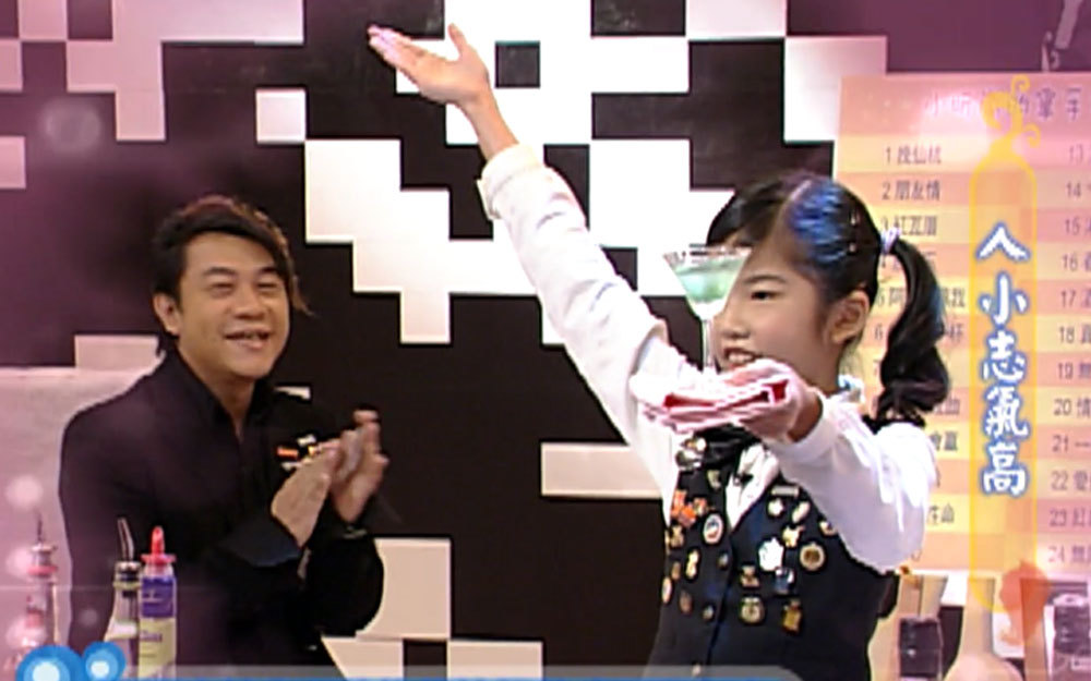 调酒小神童花式调酒表演