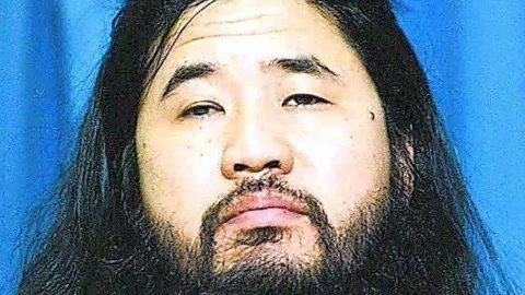 经典传奇 揭秘东京沙林毒气事件始作俑者 杀人狂魔如何被炼成