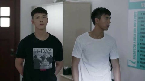 萝莉侃剧 南方有乔木小狼狗vs杜宾犬