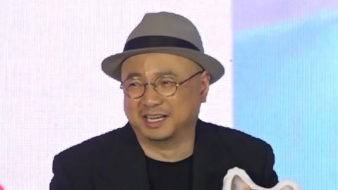 冯小刚评价李现：比帅更丰富