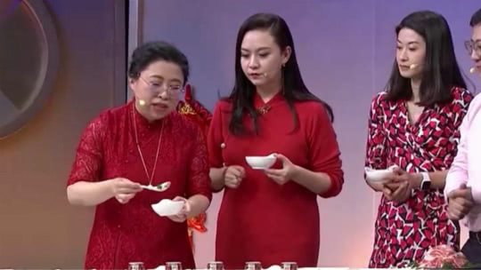 X诊所. 新春特辑系列·健康养生就这一锅