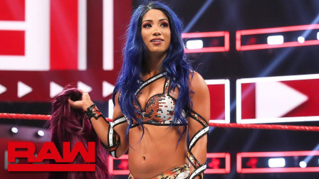 WWE RAW 2019 【RAW 08/12】莎夏黑化回归，袭击娜塔莉亚，铁椅暴击前来救援的贝基