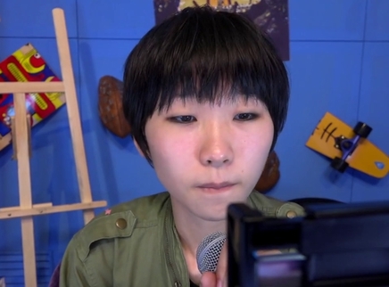 818超女聊天室 黄佳欣唱歌成疯求心理阴影面积