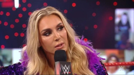 WWE RAW1446期英文回放：谢恩惊喜登场，拉娜戏剧性爆桌收下胜利