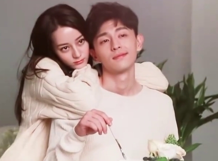 迪丽热巴真是比奶油蛋糕还甜！