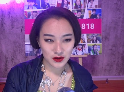818超女聊天室 李子卿告白“蜻蜓”大发爱心波