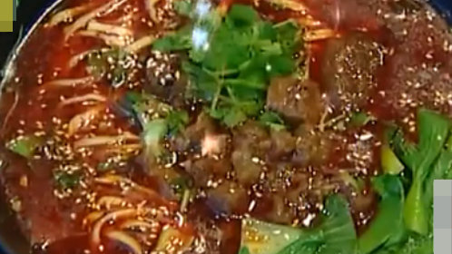 人气美食 讨好口彩“牛气冲天”!  张飞牛肉面