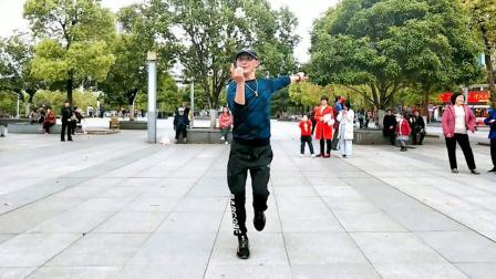 《酒醉》老师跳恰恰舞太帅气了，动作优美大气又好看