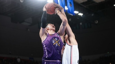 2024-2025赛季CBA战况 CBA杯-萨林杰16+18+12 北控加时克广东全胜出线
