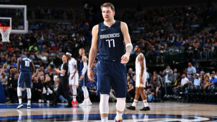 NBA流言收割机 东契奇三节35+10+11创历史，独行侠大胜勇士