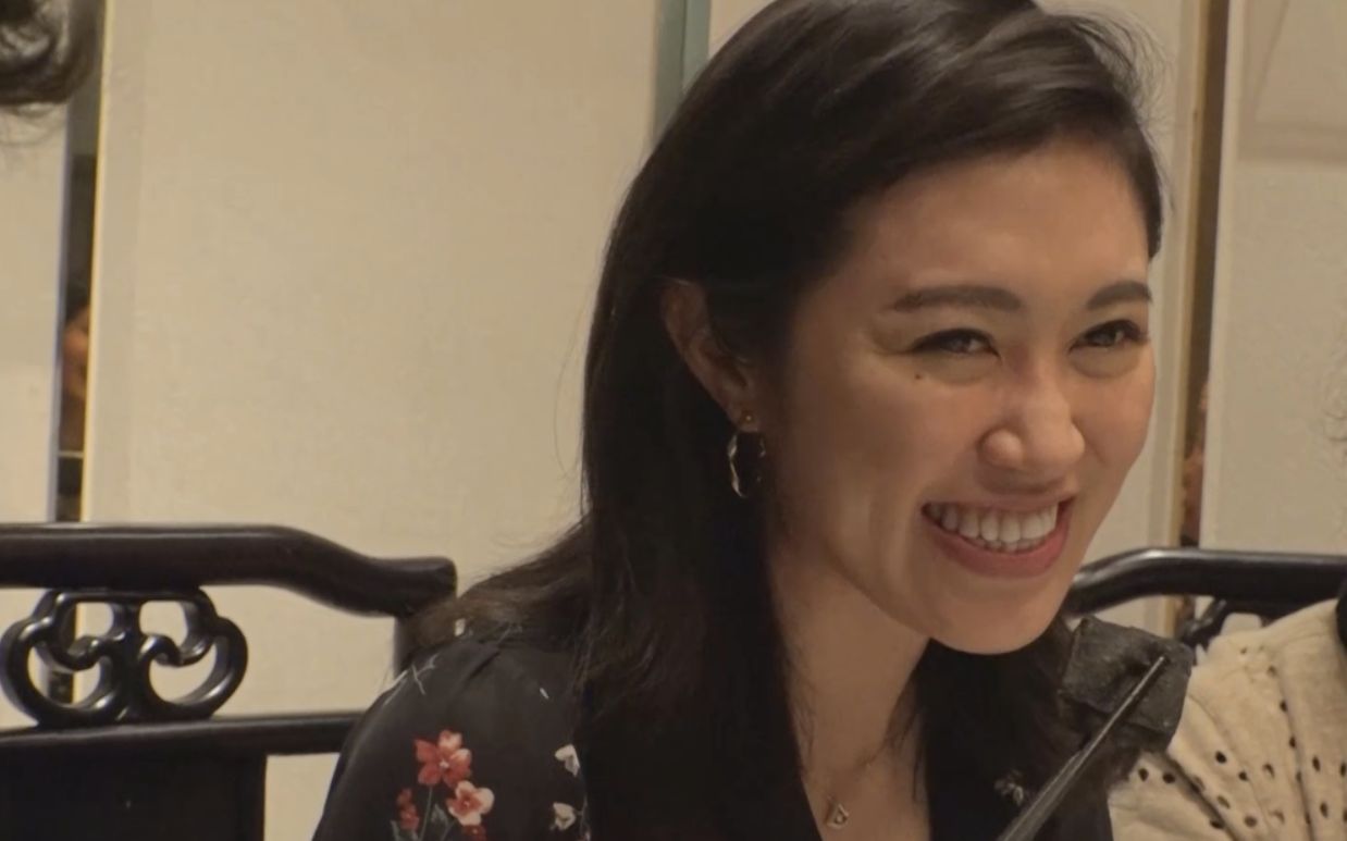 我住在这里的理由 第二季 精通三国语言的美女老板的创业故事