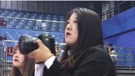 北京交大对阵山东农大比赛现场的特殊观众