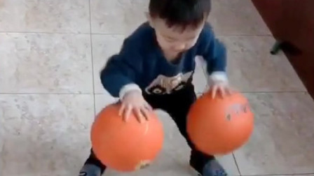 大家看看我这小儿子是高手吗