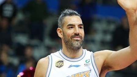 CBA 18/19赛季 斯科拉24分19板难奈杰克逊32分9助，上海92-104不敌首钢