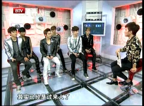 EXO 音乐风云榜 音乐大来宾 专访 12/04/25-EXO-M