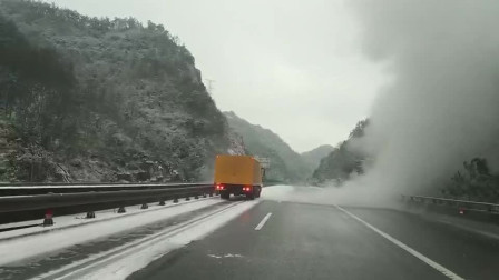 天下有警视频 给吹雪车按上歼5发动机会发生什么奇迹能使