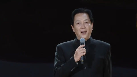 “和你一起读长江”世界读书日朗诵会 唐国强让人身临长江美景