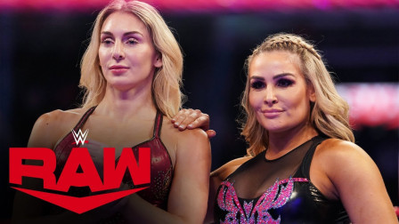 WWE RAW 2019 【RAW 10/28】比莉凯吵架太投入，遭哈特锁腿，夏洛特飞冲肩霸气获胜