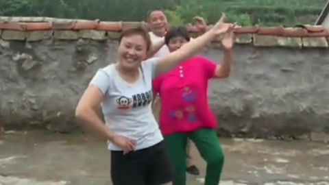 唱罢吹灯 谁家的妹子跳舞太魔性了