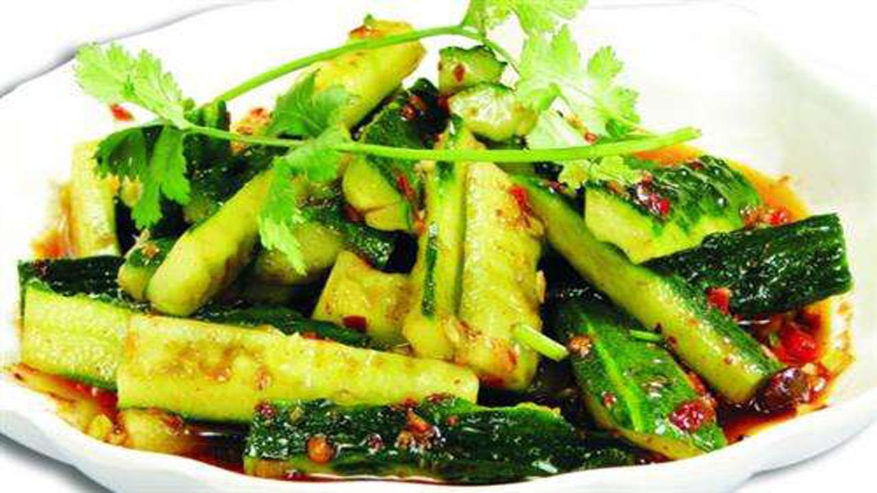 美&middot;食 凉拌黄瓜的家常做法，多加这个调料后清脆又爽口
