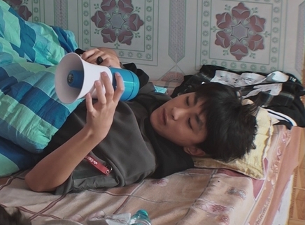 爱玩扬声器的袁杰！