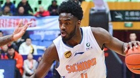 CBA 18/19赛季 四川VS吉林第三节：吉林稳扎稳打，三节比分78-76吉林领先