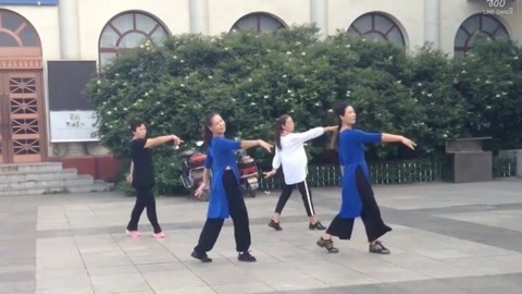 广场舞 排舞《涛声依旧》演跳版