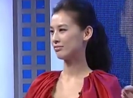 背后的故事 杨子再挺黄圣依：是我傍她
