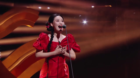 朱正怀唱《小桃红》感动全场 李炜铃歌舞联动