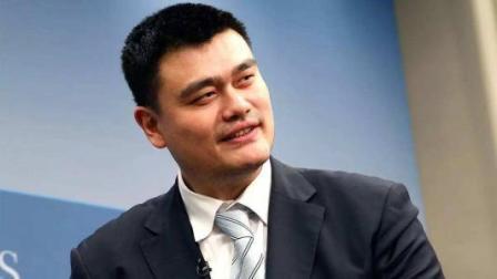 我运动 &ldquo;篮&rdquo;不住 体育公开课 小眼睛看这边！姚主席手把手教你怎样投篮命中率更高