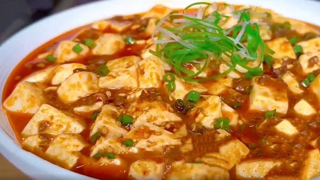 人气美食 家常菜麻婆豆腐 豆腐先焯水