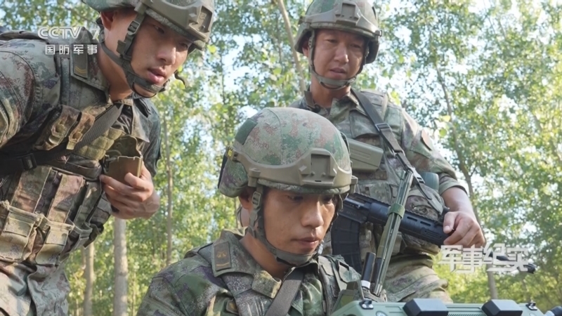 军事纪实 《军事纪实》 20250922 丛林侦察砺锋芒