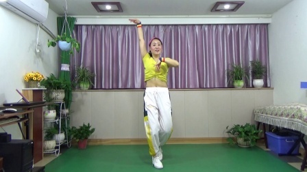 蓝莓思洁广场舞 喜庆广场舞《爷爷奶奶和我们》轻松欢快56步