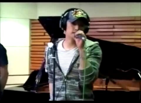 IU kiss&cry When Love Stops YounHa's 星夜 现场版 12/05/08-U-Kiss (UKiss)