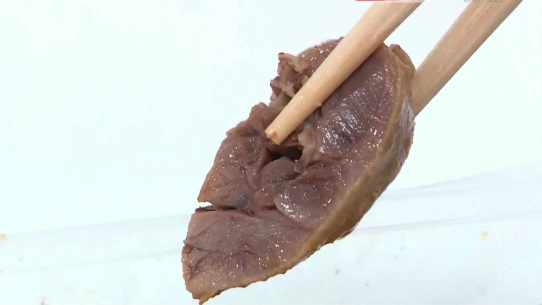 人气美食 天钥桥路秘制卤鹅，下午三点就售罄？