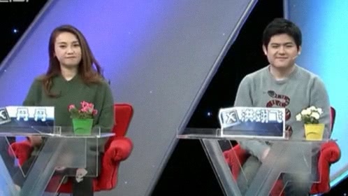 X诊所. “表情包”的健康隐患