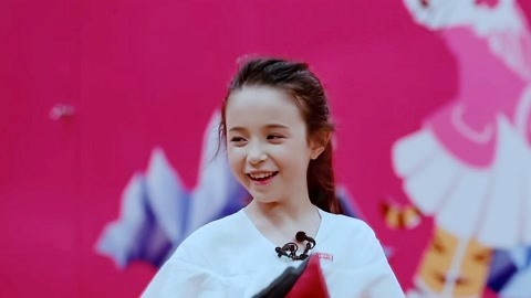 星空下的童话 群娃演绎经典童话故事《丑小鸭》