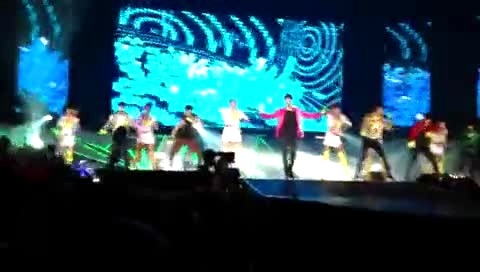 2PM Hands Up (Asia Tour In 曼谷 Electricity) 饭拍版 12/02/18-2PM