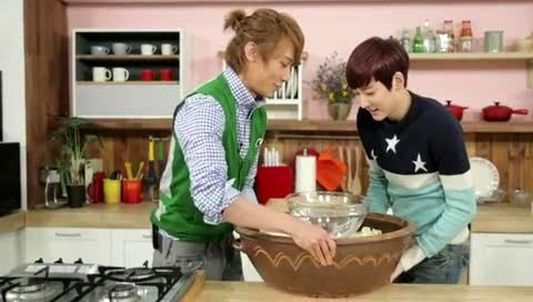 IU kiss&cry 如何制作泡菜-U-Kiss (UKiss)
