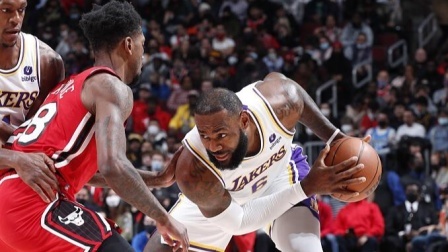 2021-2022赛季NBA集锦 NBA-德罗赞38+6 詹姆斯31+14+6 公牛力克湖人