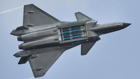 中美空空导弹比拼谁更强？霹雳15让新型隐形战机添虎威